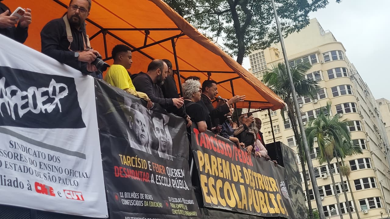 17/12: Sinteps presente na manifestação organizada pela Apeoesp